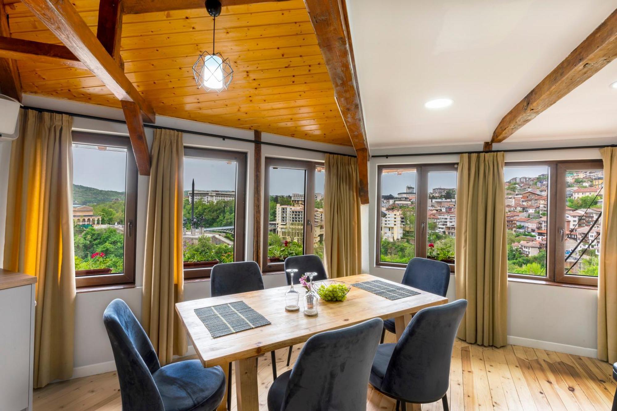 Bobevata Guest House - Floor 2 - Stunning View Old Town Veliko Tŭrnovo Eksteriør bilde